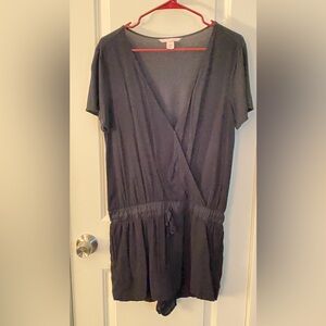 Victoria’s Secret black romper, size M. NWOT.